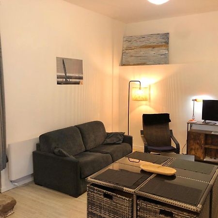 Gite Au Calme 2 A 6 Personnes Dans Un Paysage Totalement Paisible -Plages A 22 Min- Quite Cottage 2 To 6 Persons In Total Peaceful Landscape -Beaches At 22 Min- Landevant Exterior photo