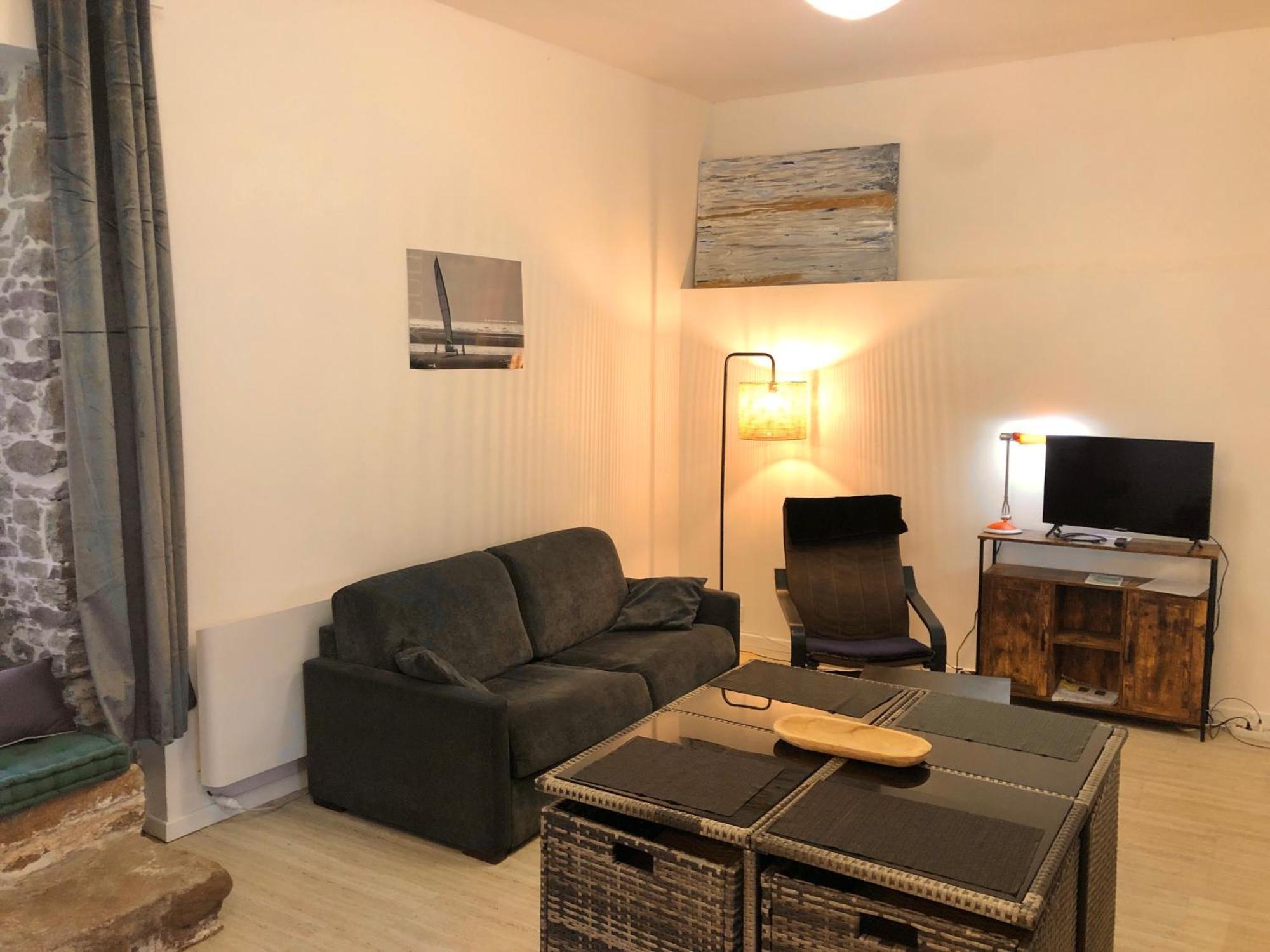 Gite Au Calme 2 A 6 Personnes Dans Un Paysage Totalement Paisible -Plages A 22 Min- Quite Cottage 2 To 6 Persons In Total Peaceful Landscape -Beaches At 22 Min- Landevant Exterior photo